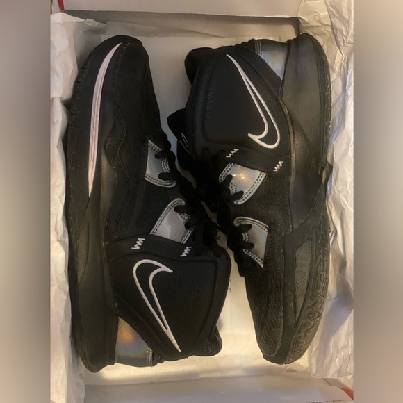 Kyrie infinity shoes - Picture 7 of 8